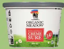 Avril Crème sure bio 14 % M.G. ORGANIC MEADOW offer