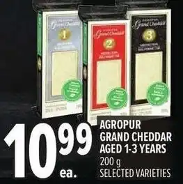 Metro Agropur grand cheddar aged 1-3 years offer