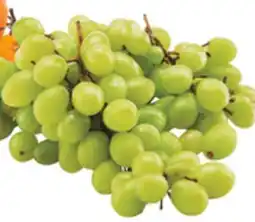 Giant Tiger 500 g green or red seedless grapes offer