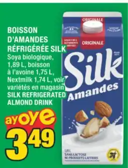 Super C BOISSON D'AMANDES RÉFRIGÉRÉE SILK | SILK REFRIGERATED ALMOND DRINK offer