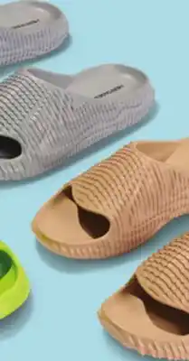 Giant Tiger Men's slides offer