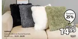 JYSK Coussin déco en fausse fourrure SOPHIE offer