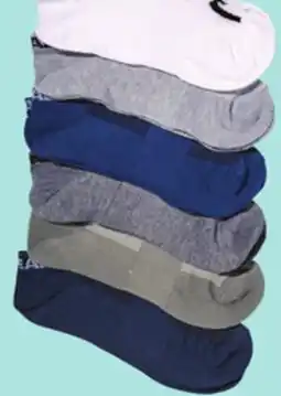 Giant Tiger Men's 6 pack low cut or crew socks offer