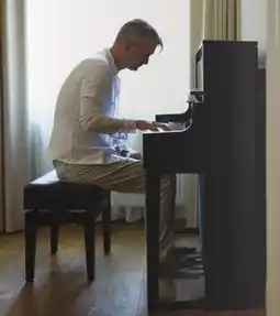 Long & McQuade Roland LX-9 Premium Upright LX-5-CH-WS offer