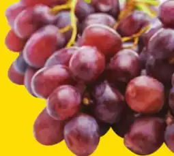 Giant Tiger 500 g red or green seedless grapes offer