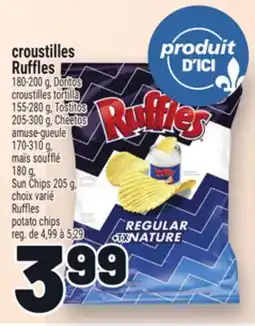 Metro CROUSTILLES RUFFLES | RUFFLES POTATO CHIPS offer