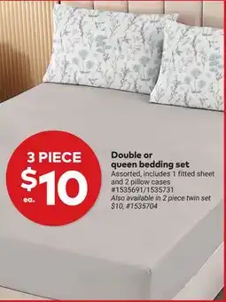 Giant Tiger Double or queen bedding set offer