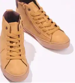 Giant Tiger boys hiker boots offer
