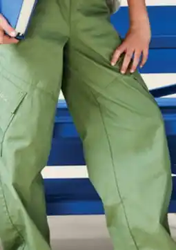 Walmart Chandail à capuchon et fermeture à glissière ou pantalon cargo Justice offer