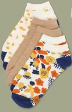 Giant Tiger Women's socks offer