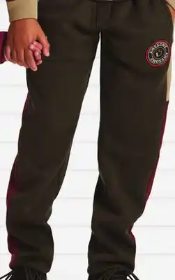 Giant Tiger boys fleece joggers offer