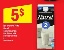 Maxi LAIT FINEMENT FILTRÉ NATREL / FINE FILTERED MILK, 2 L offer