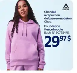 Walmart Chandail à capuchon de base en molleton offer