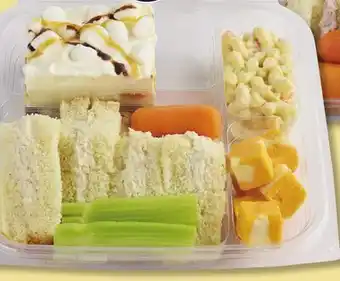 IGA C'EST PRÊT! LUNCH BOX offer