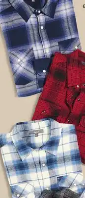 Giant Tiger Men's flannel shirt with front snaps offer