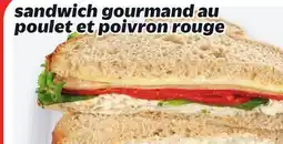 Metro SANDWICH GOURMAND AU POULET ET POIVRON ROUGE offer