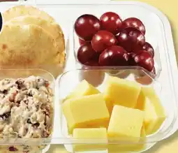 IGA C'EST PRÊT! PROTEIN SNACKS offer