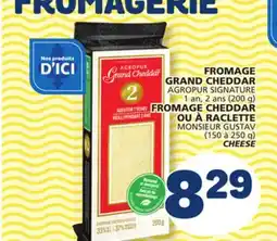 Marché Bonichoix FROMAGE GRAND CHEDDAR AGROPUR SIGNATURE offer