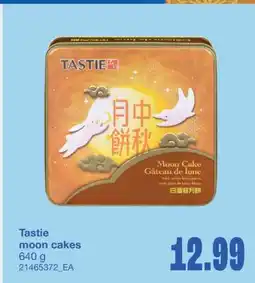 Wholesale Club MOON CAKES 640 g offer