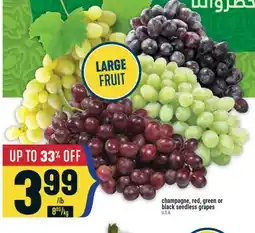 Marché Adonis champagne, red, green or black seedless grapes offer