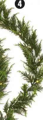 Canadian Tire 9´ Pre-Lit Garland offer
