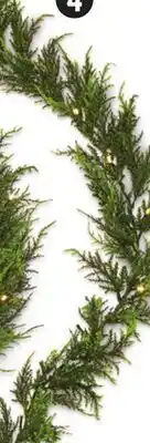 Canadian Tire Canvas 9´ Pre-Lit Garland offer