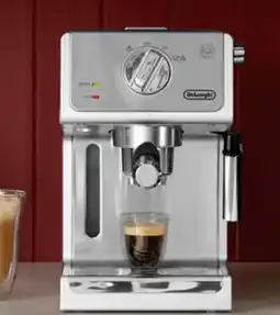 Walmart De'Longhi 15-bar manual espresso machine offer