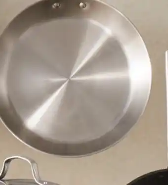 Walmart Poêle à frire T-fal en acier inoxydable 30 cm offer