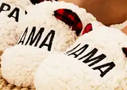 Walmart Pantoufles Famille d'ours toute la famille offer