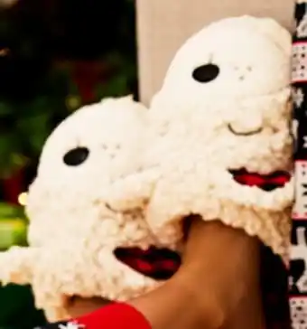 Walmart Pantoufles famille d'ours pour toute ta famille offer