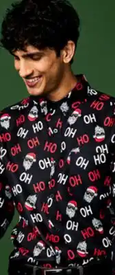 Walmart Chemise imprimée des Fêtes George offer