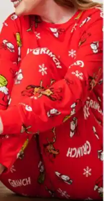 Walmart Pyjama Le Grincheux pour toute la famille offer