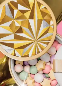 Pharmaprix GUERLAIN Météorites Light-Revealing Pearls Of Powder offer