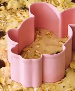 Giant Tiger The Grinch 3 pack cookie cutters offer