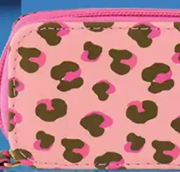 Familiprix 6- DERRIÈRE LA PORTE Selected manicure sets offer