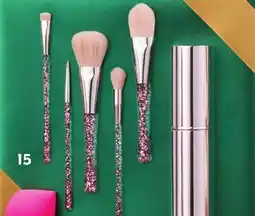 Shoppers Drug Mart QUO BEAUTY All The Glam Brush Set offer