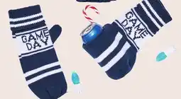 Giant Tiger Men's drink mittens offer