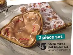 Giant Tiger Oven mitt & pot holder set offer