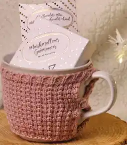 Giant Tiger 11.8 oz knit mug gift set offer