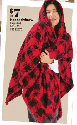 Giant Tiger Hooded throw Assorted offer