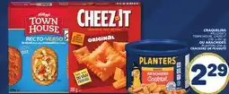 Marché Bonichoix KELLOGG'S TOWN HOUSE, CHEEZ-IT (191 to 391 g) PLANTERS (200 g) CRACKERS OR PEANUTS offer