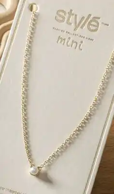 Familiprix COLLECTION MINI Selected jewelry offer