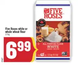 Marché Adonis Five Roses white or whole wheat flour offer