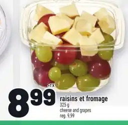 Metro RAISINS ET FROMAGE | CHEESE AND GRAPES offer