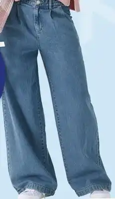 Giant Tiger wide leg jeans offer