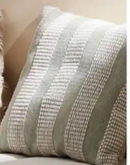 Walmart Coussin d'extérieur Eco de Hometrends offer