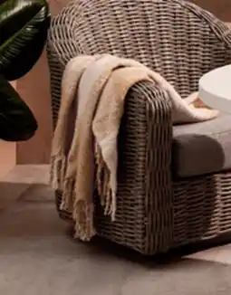 Walmart Fauteuil Pivotant Bellamy de Better Homes & Gardens offer