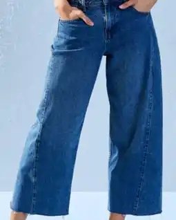 Walmart George cropped denim pants offer