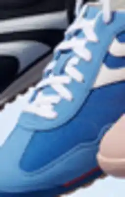 Walmart No Boundaries Women's sneaker offer