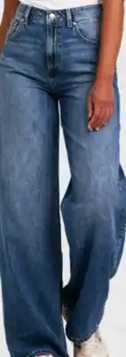 L'équipeur Jeans et pantacourts en jean pour femmes offer